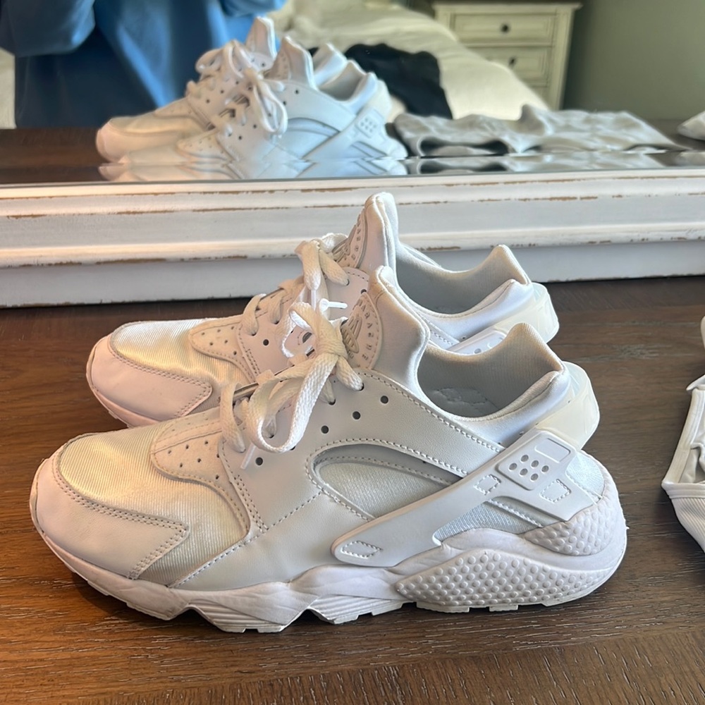 Nike Air Huarache White